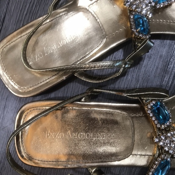 Enzo Angiolini Gold Rhinestone Thong Style Flat Sandals size 8 - Picture 3 of 9